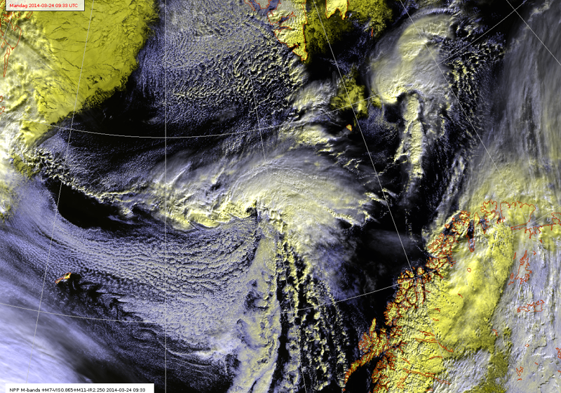 To polare lavtrykk i Norskehavet og Barentshavet fanget opp 24. mars 2014. Det vestligste av disse traff Sørøya, og gav orkan på Hasvik.