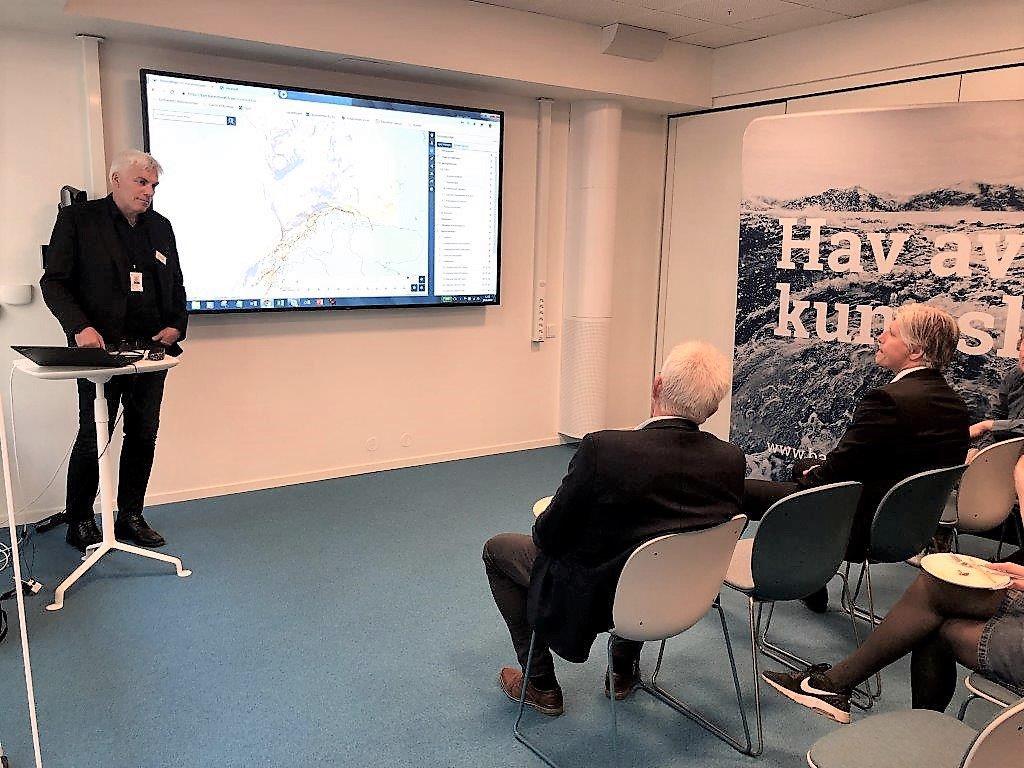 Arealverktøyet presentert av Gjermund Hartviksen til deltakere og Klima- og miljødepartementet ved Klima- og miljøminister Ola Elvestuen.