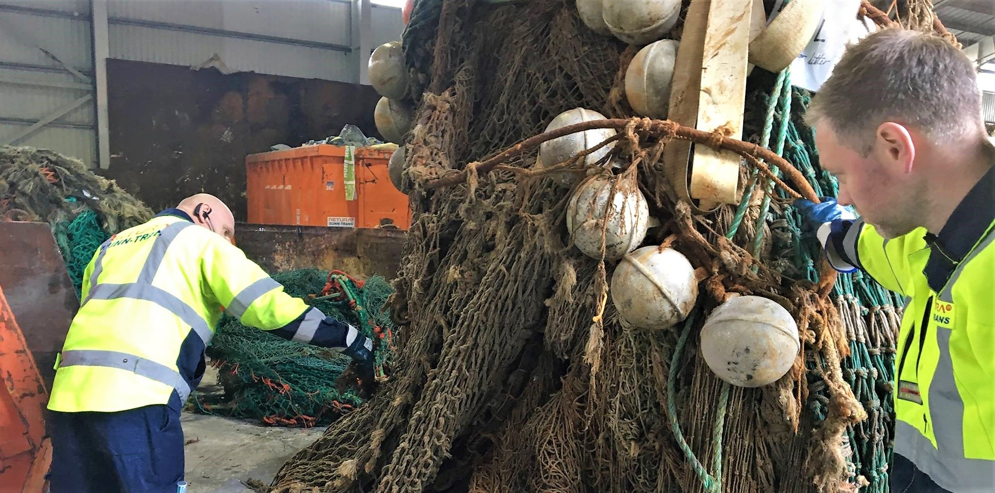 «Fishing For Litter» har fått etablert mottaksløsninger for marint avfall i 9 havner og 64 fiskefartøy er med på ordningen. Foto: Hermes.