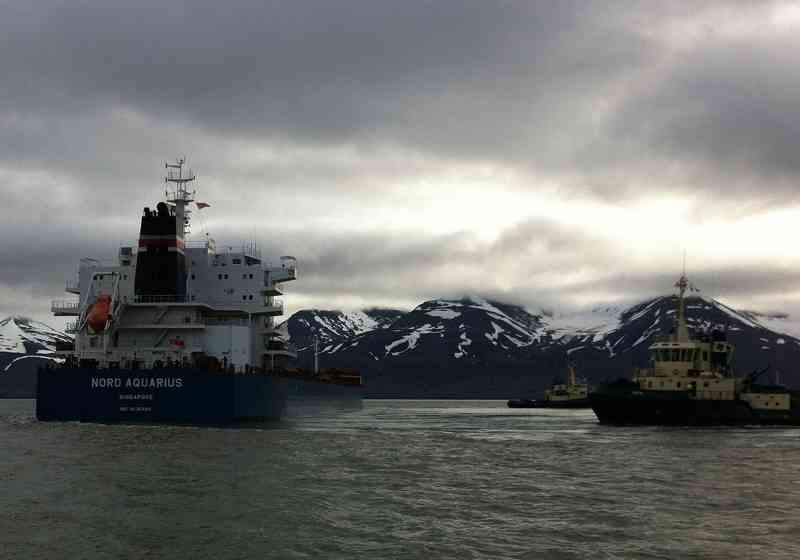 Fra markeringen av innføring av lostjeneste på Svalbard i 2012. Arkivfoto: Fiskeri- og kystdepartementet. 