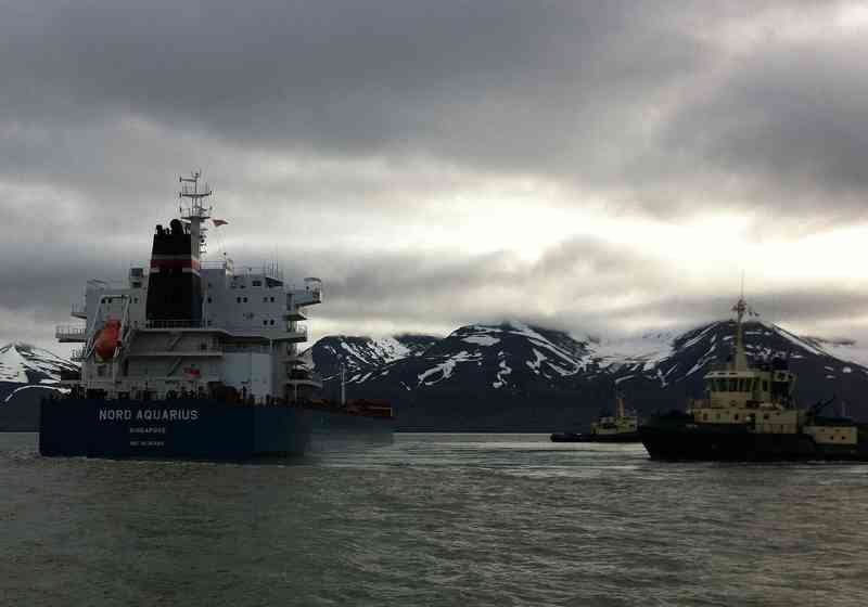 Fra markeringen av innføring av lostjeneste på Svalbard i 2012. Arkivfoto: Fiskeri- og kystdepartementet.