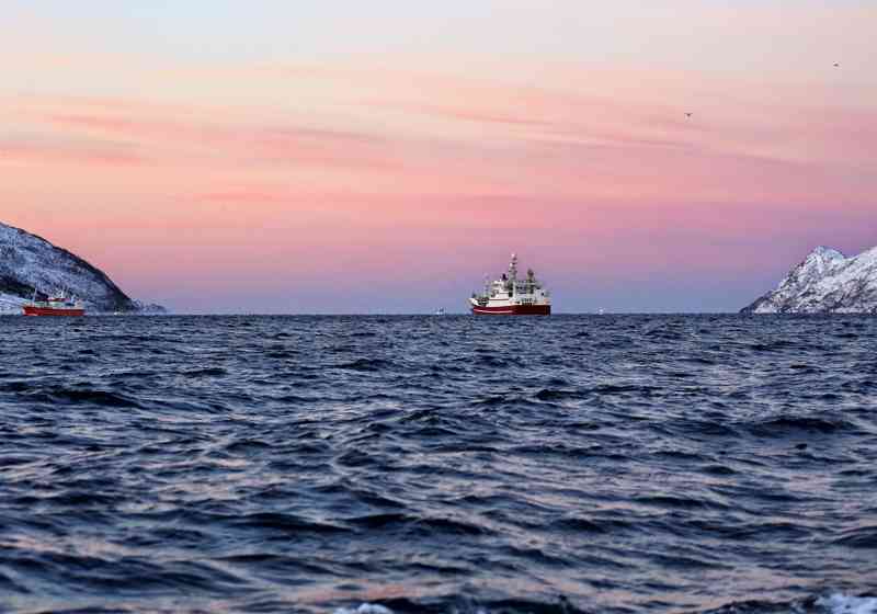 Fiskerinæringen benytter i økende grad AIS på redskaper. Nå kan det komme nye regler. Foto: BarentsWatch.