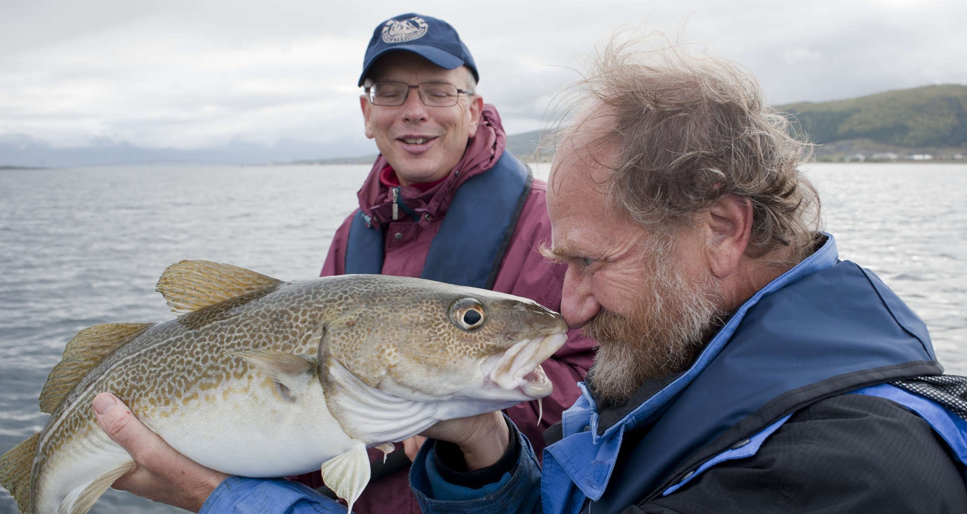 Catching a big fish can be a truly magnificent holiday experience. Now there are new rules for better control of the fishing tourism industry. Illustration photo: Visit Vesterålen / NordNorsk Reiseliv.