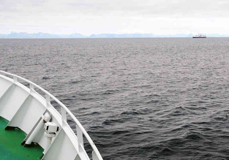 Seismikkskip utenfor Vesterålen. Illustrasjonsfoto: Kjartan Mæstad/Havforskningsinstituttet.