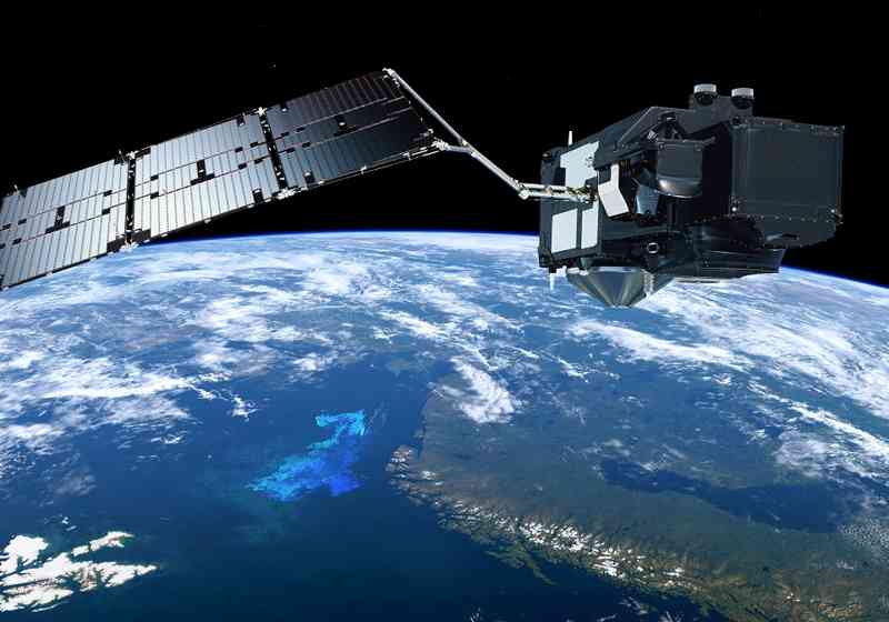 Sentinel-3 i bane over Norge. Illustrasjonsbilde: ESA.