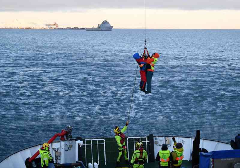 Masseevakuering var målet med øvelsen AMRO utenfor Longyearbyen 8. oktober. Alle foto: Anders Røeggen.